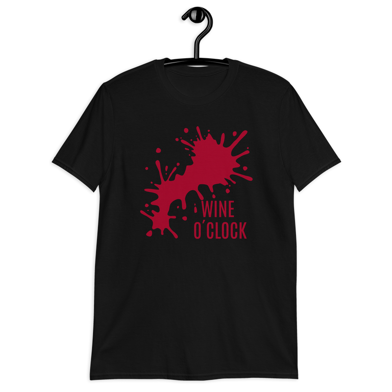 Copy of Kortärmad t-shirt i unisex-modell med texten - Wine o clock