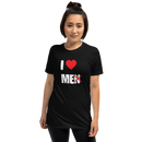 Kortärmad t-shirt i unisex-modell med texten - I love me