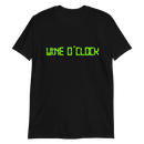Kortärmad t-shirt i unisex-modell med texten - Wine o clock