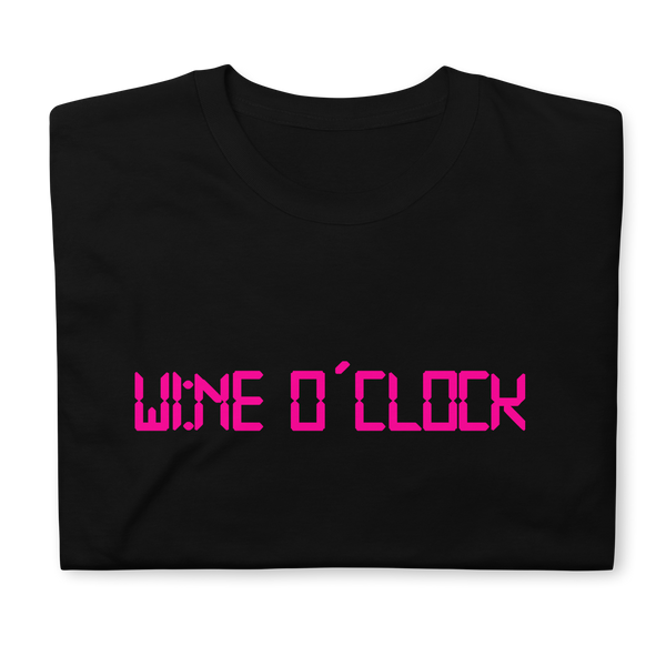Kortärmad t-shirt i unisex-modell med texten - Wine o clock