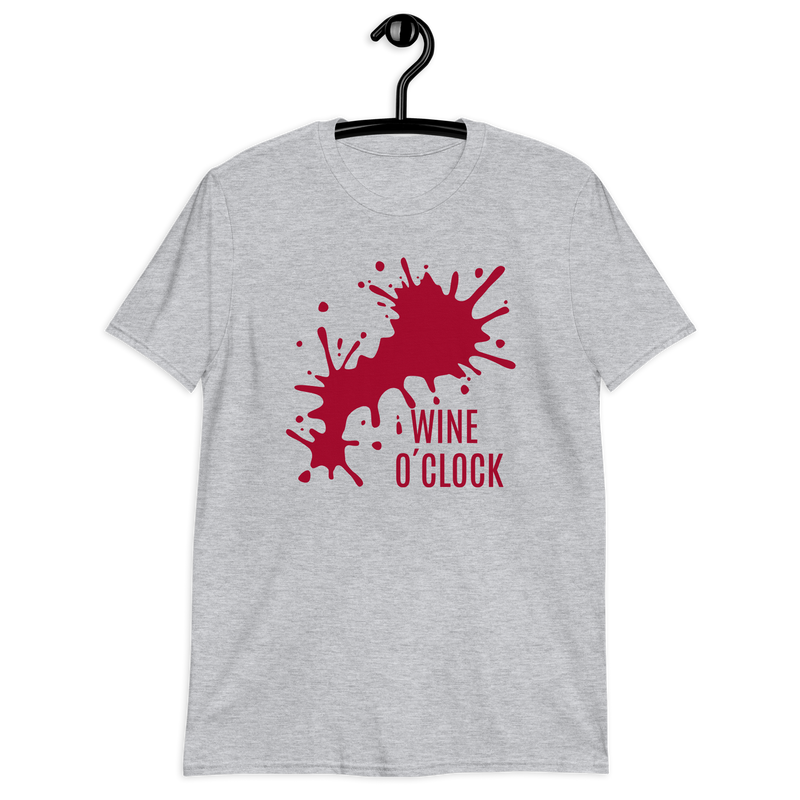 Copy of Kortärmad t-shirt i unisex-modell med texten - Wine o clock