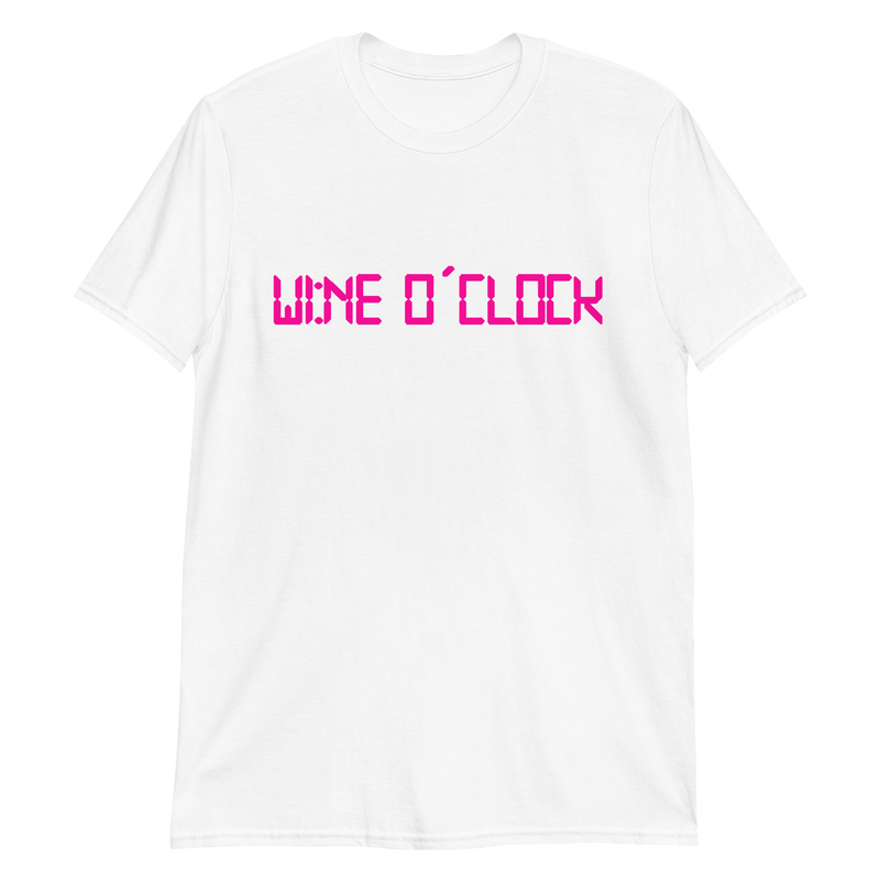Kortärmad t-shirt i unisex-modell med texten - Wine o clock