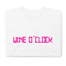 Kortärmad t-shirt i unisex-modell med texten - Wine o clock