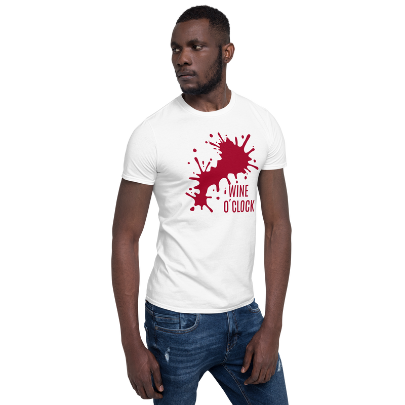 Copy of Kortärmad t-shirt i unisex-modell med texten - Wine o clock