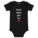 Babybody med texten "Tinderdejten gick bra"