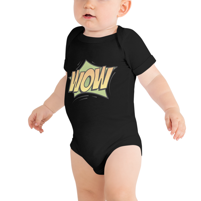 Babybody med texten "WOW"