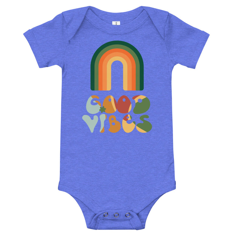 Babybody med texten "Good vibes"