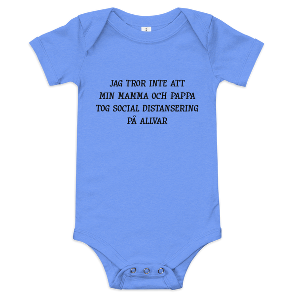 Babybody med texten "Social distansering"