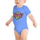 Babybody med texten "KAPOW"