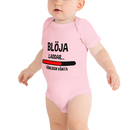 Babybody med texten "Blöja laddar - vänligen vänta"