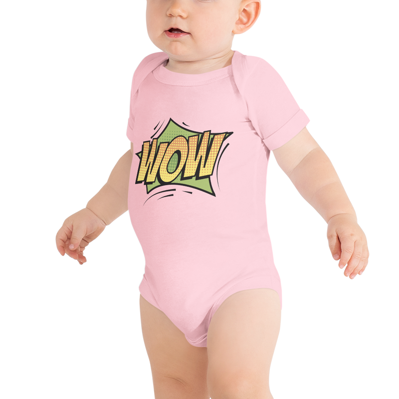 Babybody med texten "WOW"