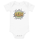 Babybody med texten "YEAH"