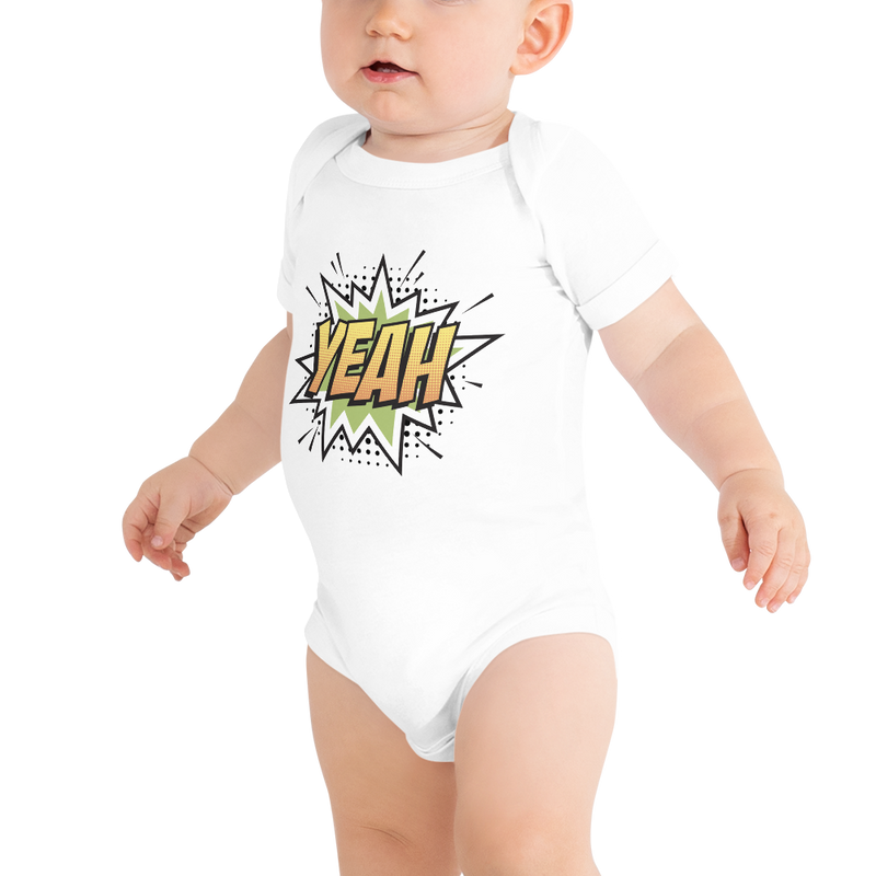 Babybody med texten "YEAH"