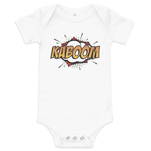Babybody med texten "KABOOM"