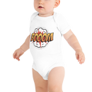 Babybody med texten "BOOM"