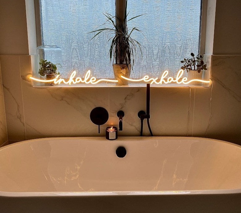 Inhale - Exhale - neonskylt