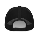 Trucker kepa med broderad text "Rödvin"