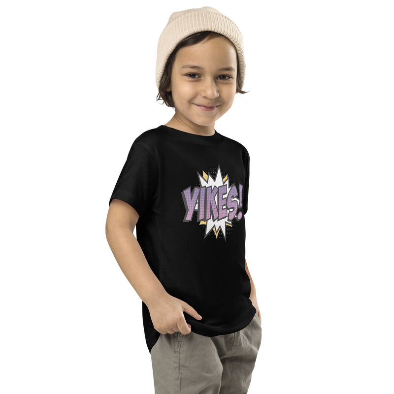T-shirt för barn med texten "YIKES!"