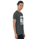 Kortärmad t-shirt i unisex-modell med texten - Jag får öl att försvinna