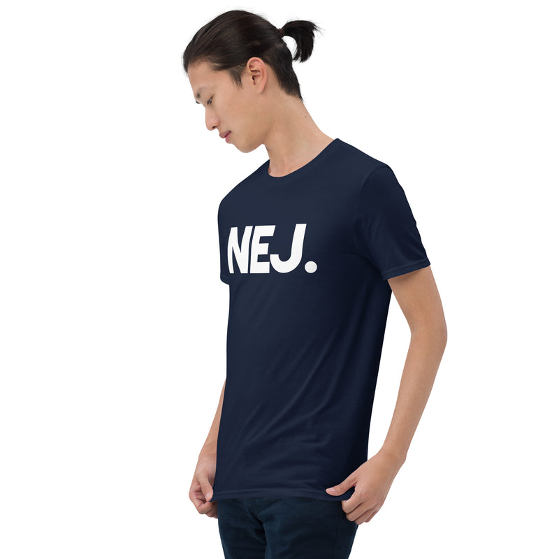 Kortärmad t-shirt i unisex-modell med texten - NEJ.