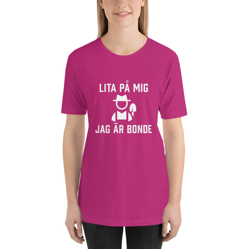 T-shirt med bild texten "Lita på mig, jag är bonde"