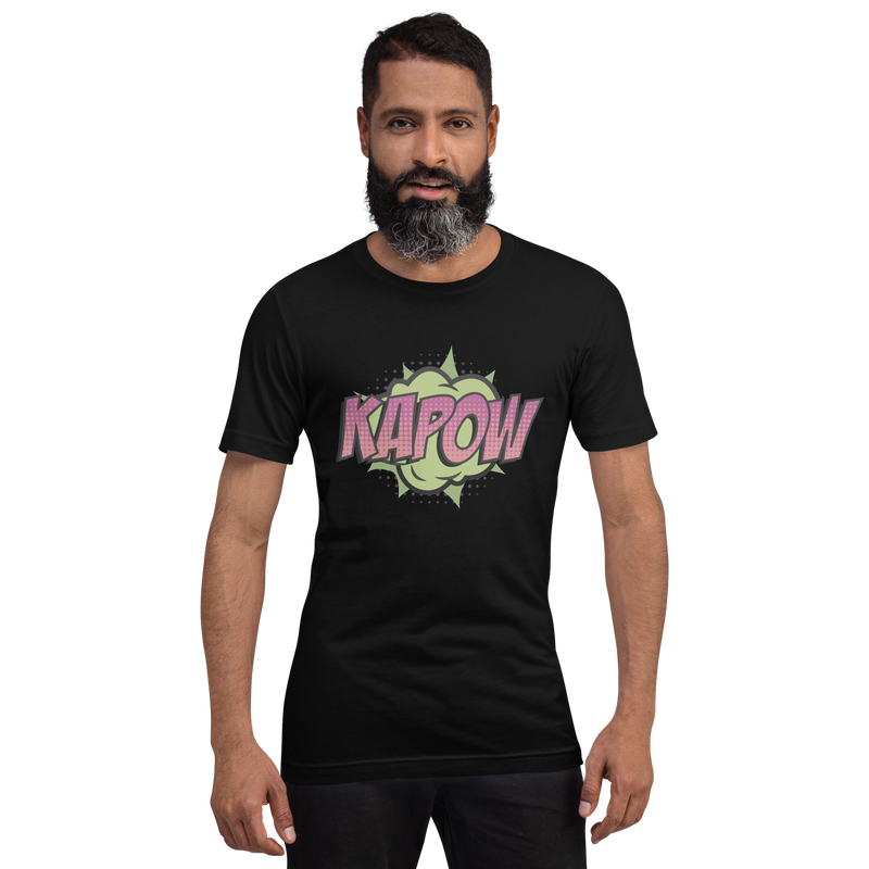 T-shirt med bild texten "KAPOW"