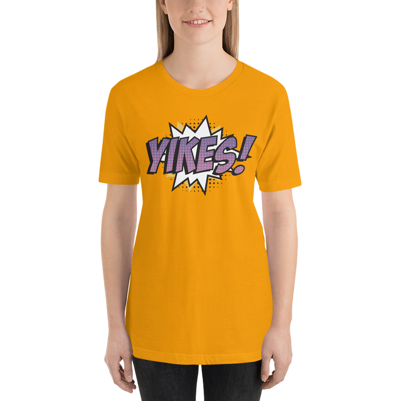T-shirt med texten "YIKES!"