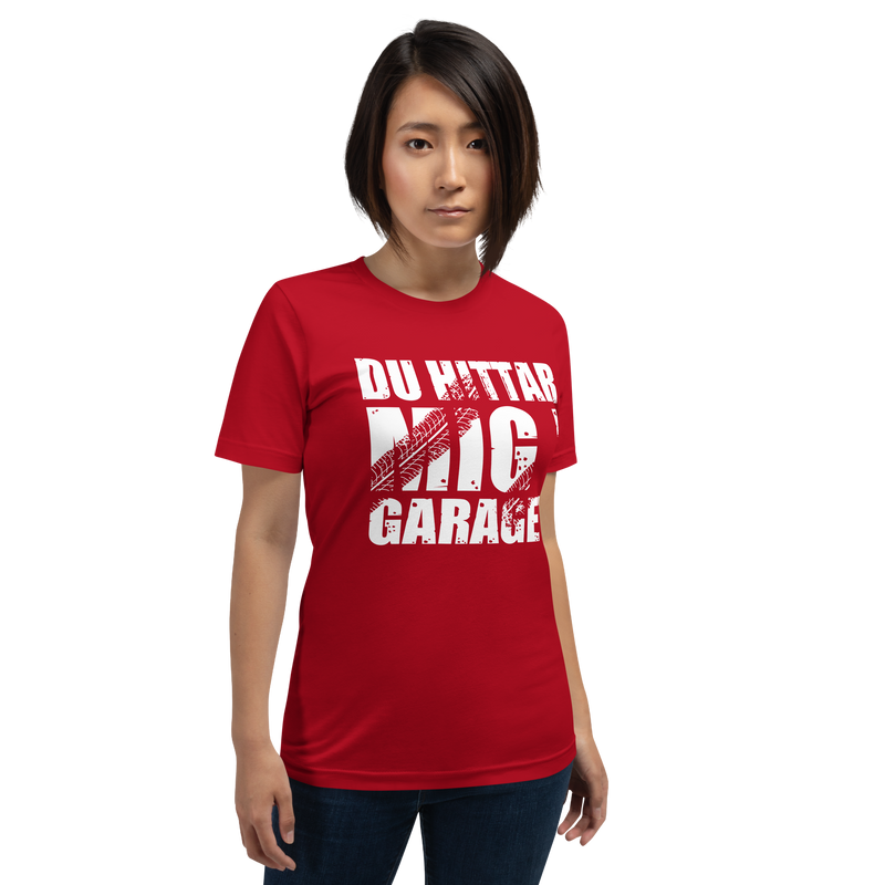 T-shirt med bild texten "Du hittar mig i garaget"