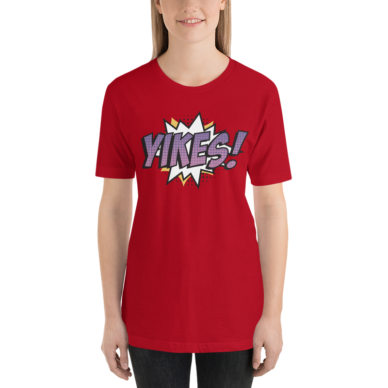 T-shirt med texten "YIKES!"