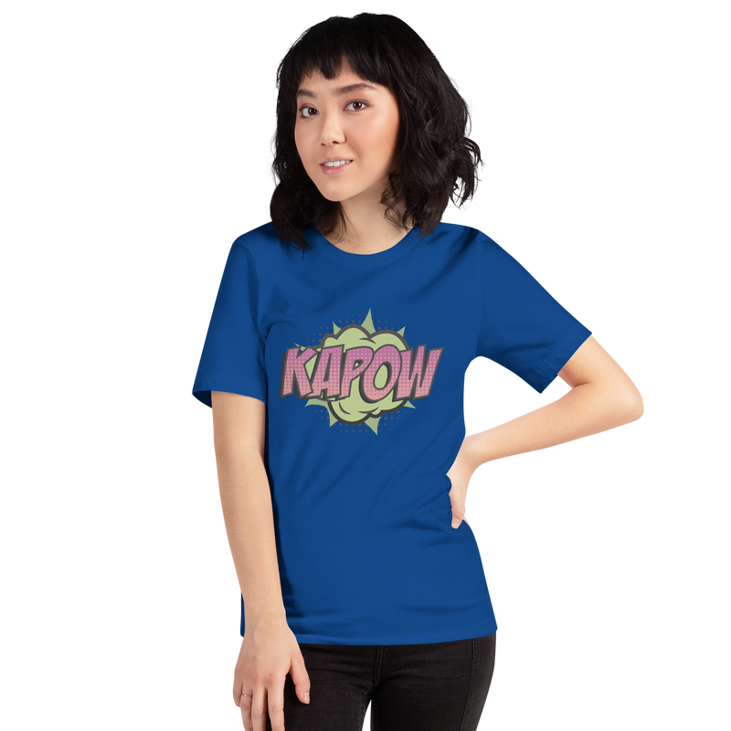T-shirt med bild texten "KAPOW"