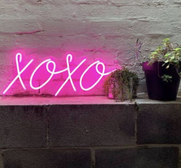 XOXO - neonskylt
